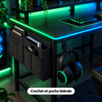 Gros plan sur le crochet pour casque et la poche latérale du bureau gaming