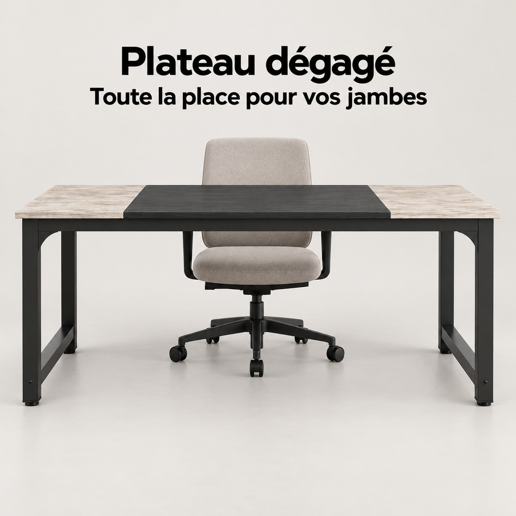 Plateau dégagé sans caisson, toute la place pour les jambes