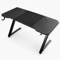 Bureau gaming 120 x 60 cm effet carbone avec pieds en Z, vue de trois quarts