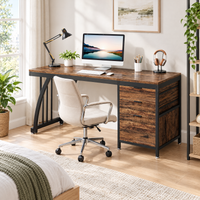 Bureau 150 cm style industriel avec caisson 3 tiroirs installé dans une pièce lumineuse
